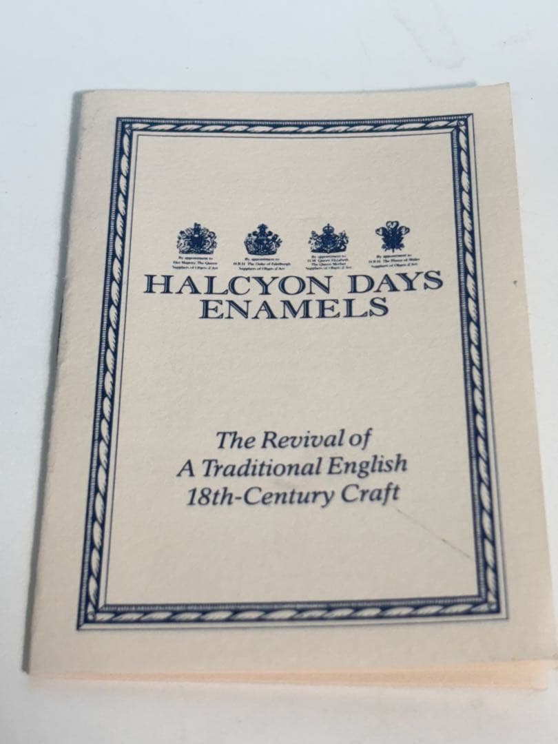 か*り様 [16180-8]Halcyon Days テディベア 小物入