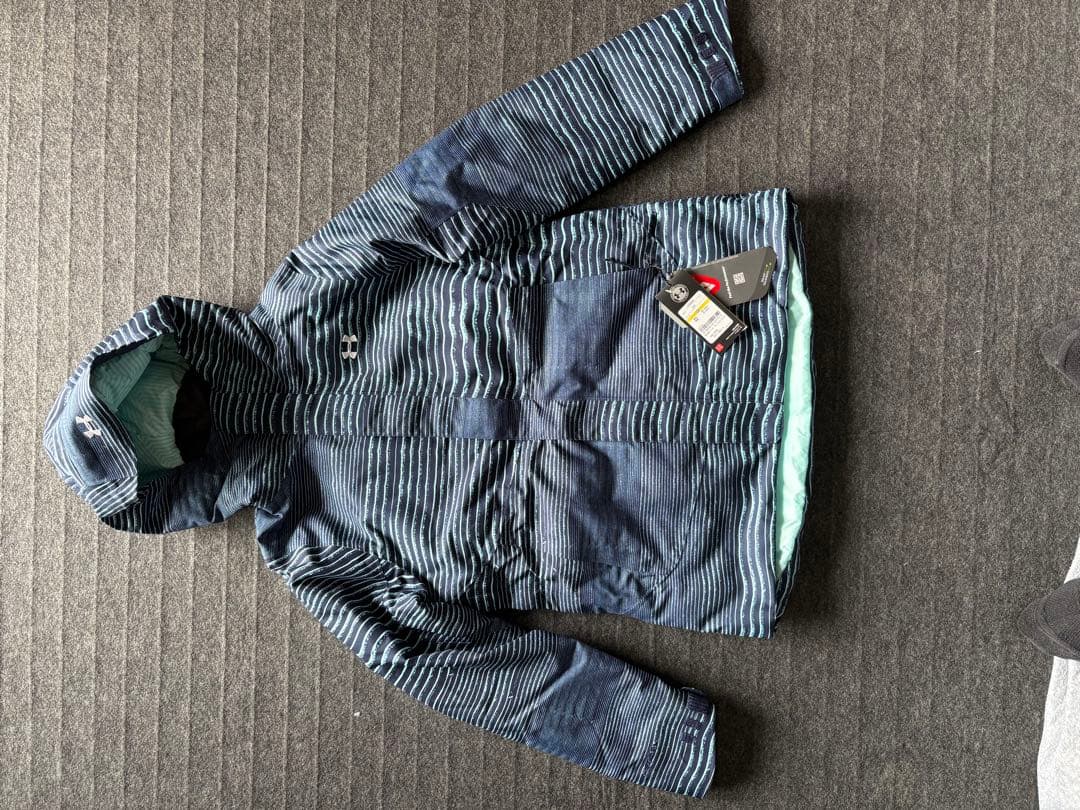 (値下げ)Under Armour スキー・スノーボードウェア 女性用
