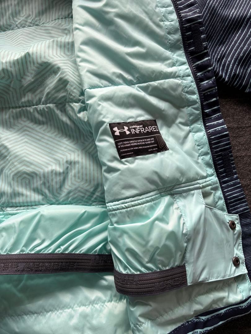 (値下げ)Under Armour スキー・スノーボードウェア 女性用