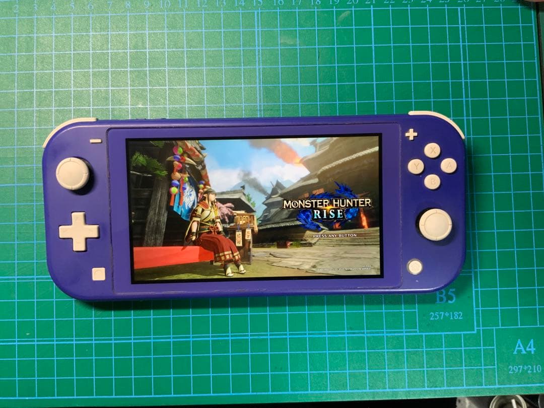 26【整備済】Switch Lite ブルー【中古品】【リペア品】