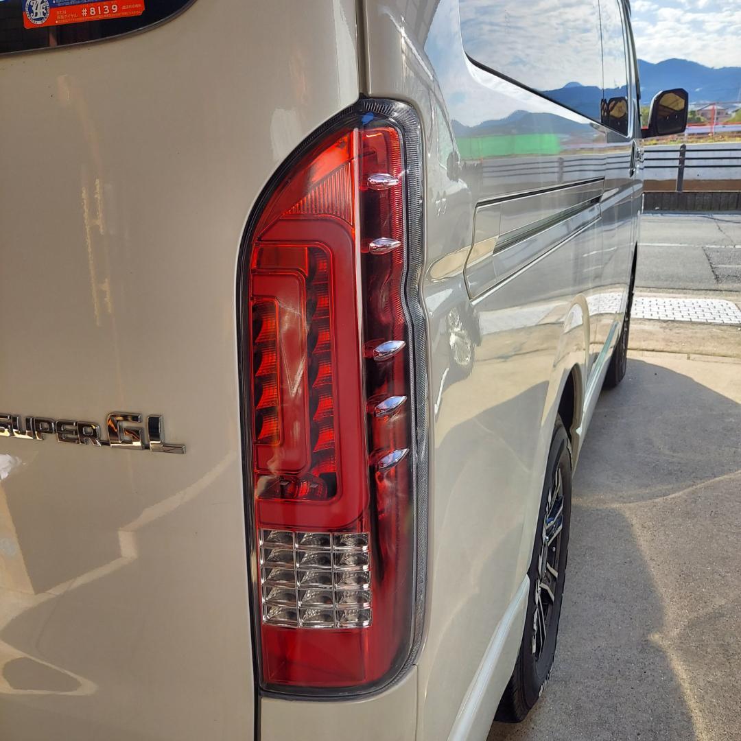 z*r様 200系ハイエース　LED テールランプ 左右セット