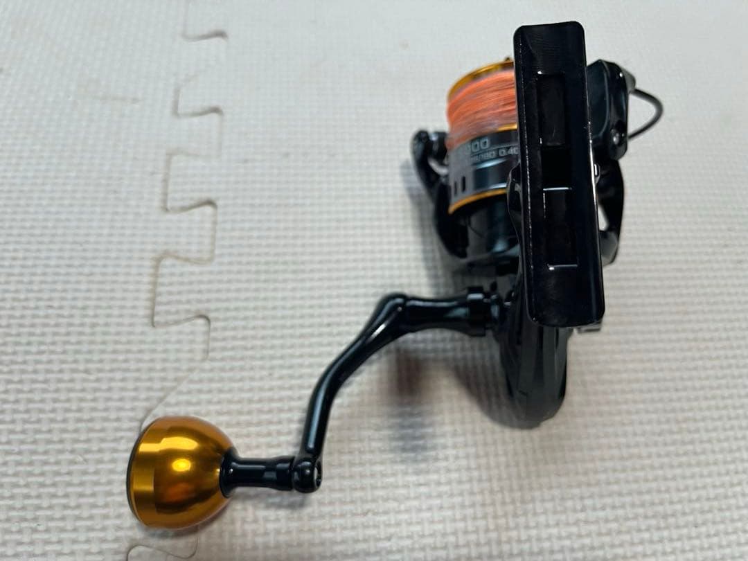 スピニングリール 5000番 未使用品 ライン付き　④