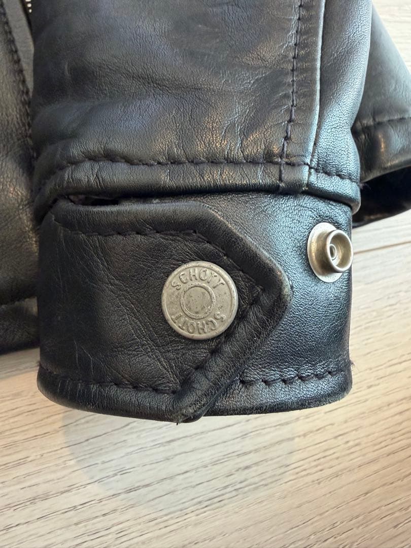 SCHOTT ブラックレザーシングルライダースジャケット