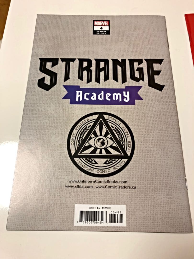 アート・デザイン・音楽 Strange Academy #4 & #6 variants