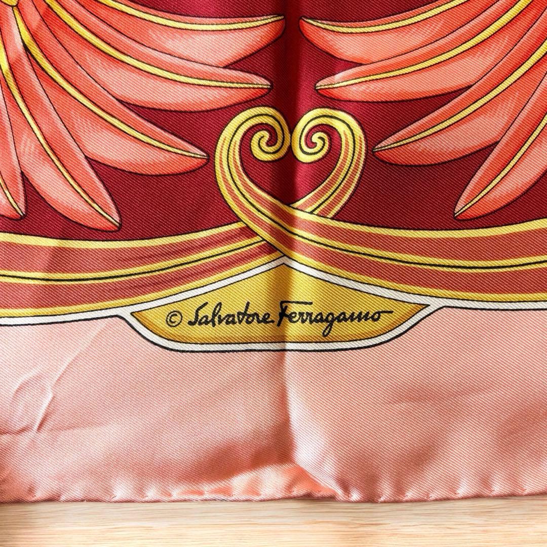Salvatore Ferragamo 大判 シルクスカーフ 鳥 鴨