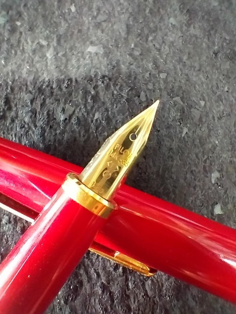 【新品未使用】PILOT パイロット万年筆 14K（F）シール付