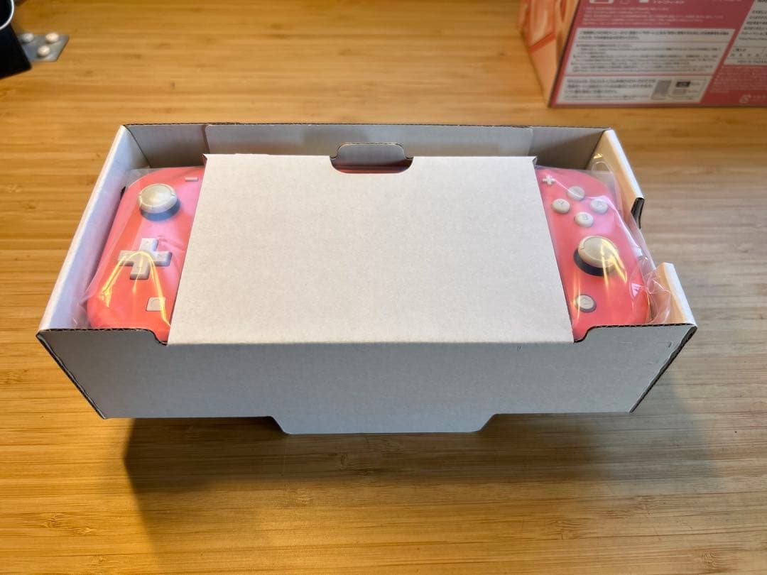 Nintendo Switch Lite コーラル本体
