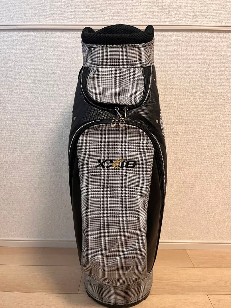 XXIO チェック柄キャディバッグ　スタンドサブバッグ