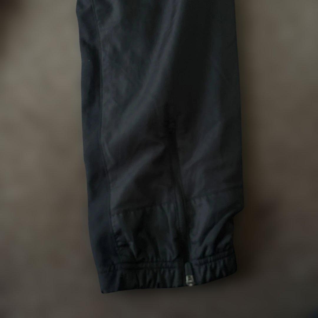 ま*ん様 ATHLETA ピステ上下 グレー　セットアップ　ナイロン　フットサル
