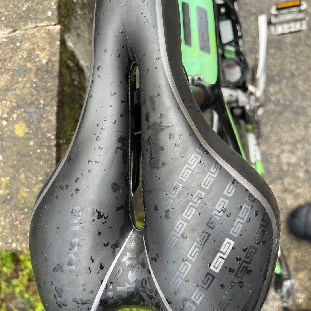 【引取限定おまけ付き‼️】 Cannondale ロードバイク CAAD8
