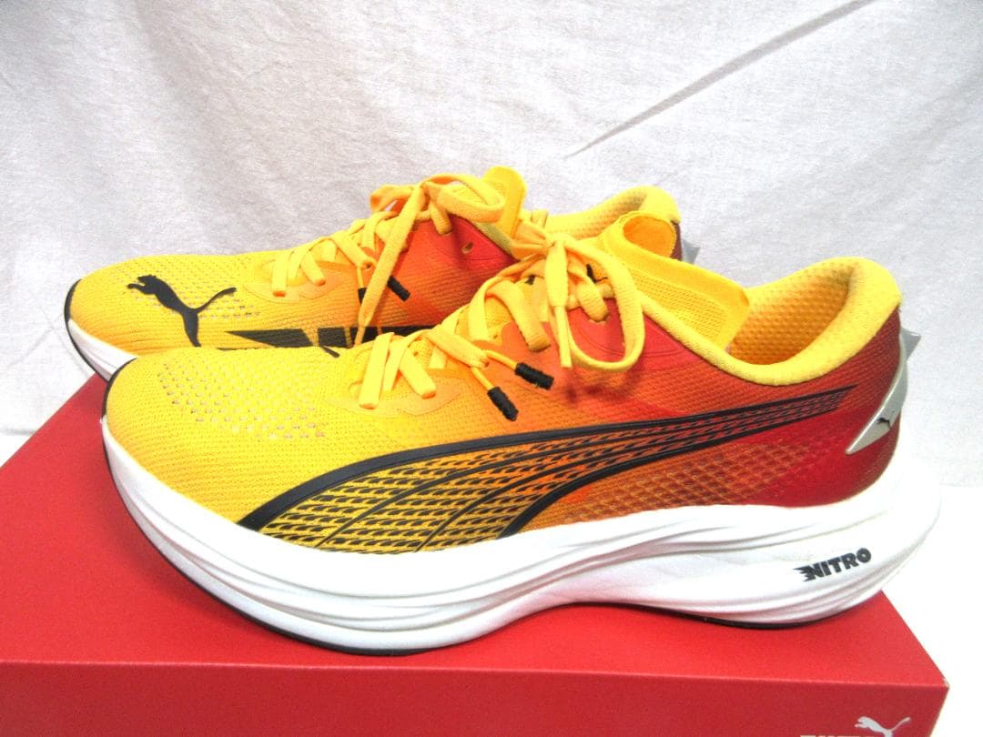 ノモチン PUMA プーマ　ランニングシューズ　ディヴィエイト ニトロ3