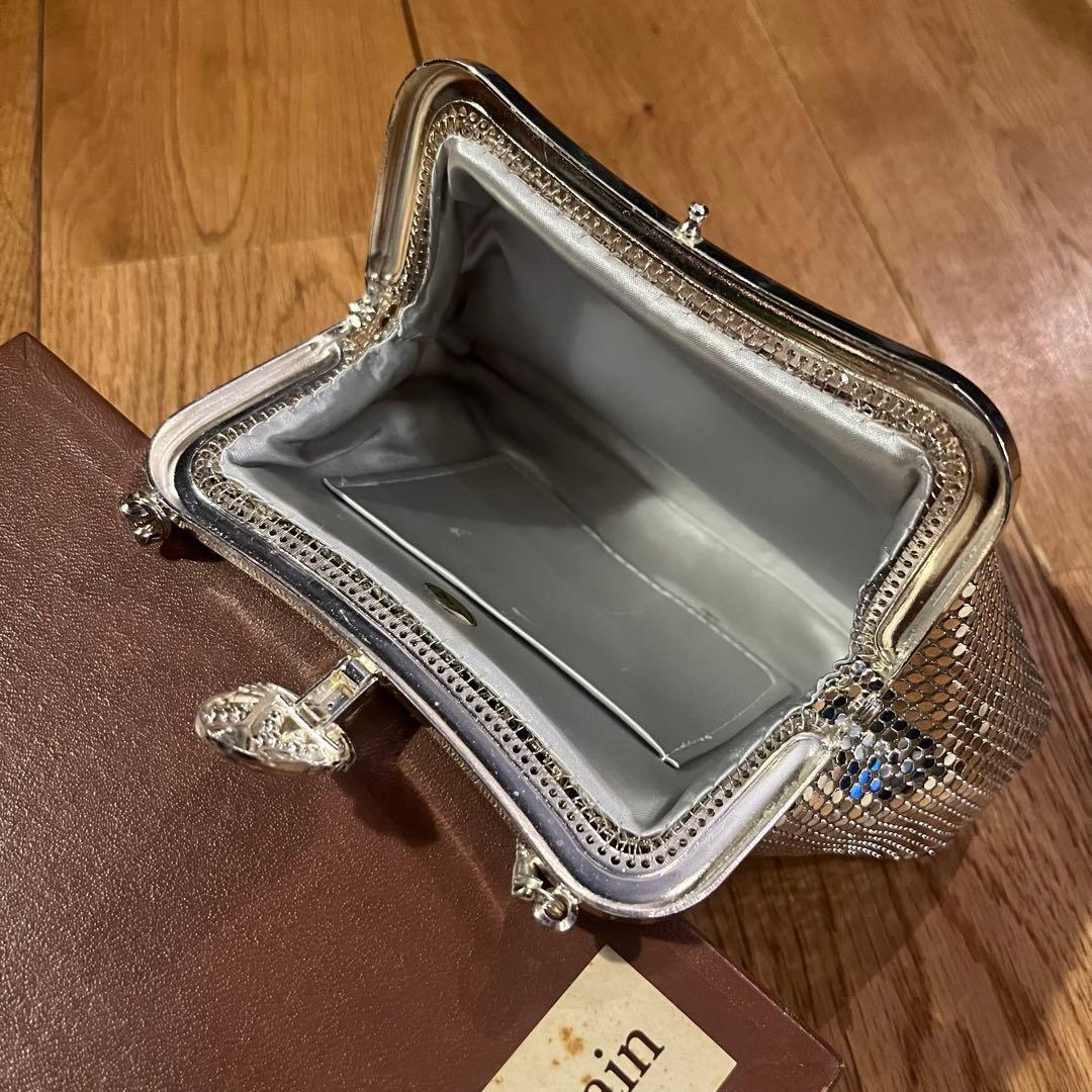 pierre balmain メタリックシルバー　パーティーバッグ