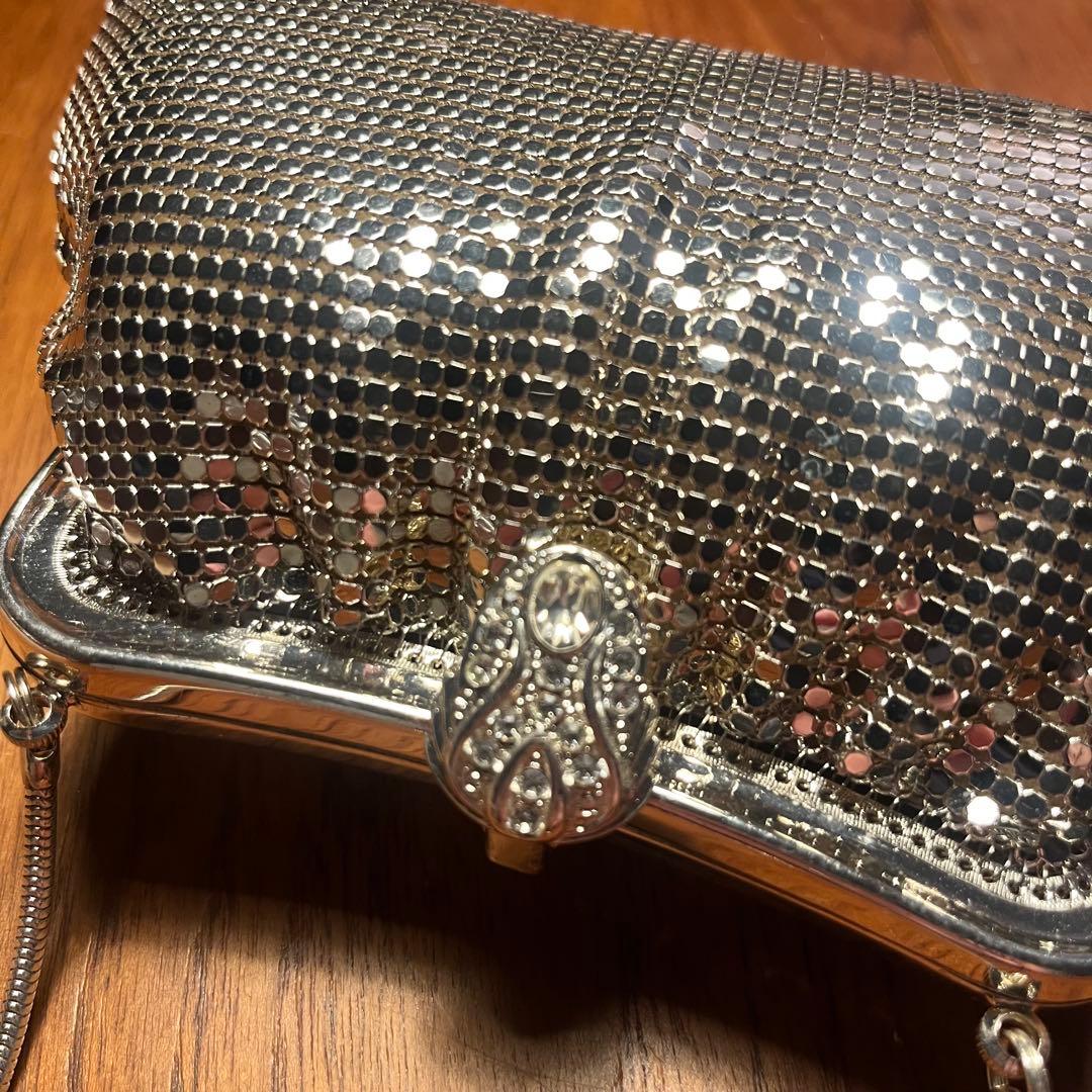 pierre balmain メタリックシルバー　パーティーバッグ
