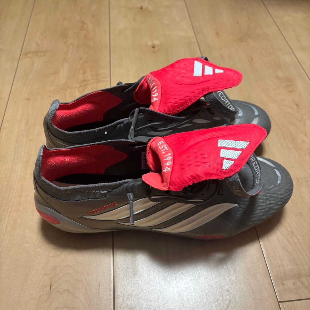 adidas プレデター　ベラ付きサッカースパイク　25.5cm