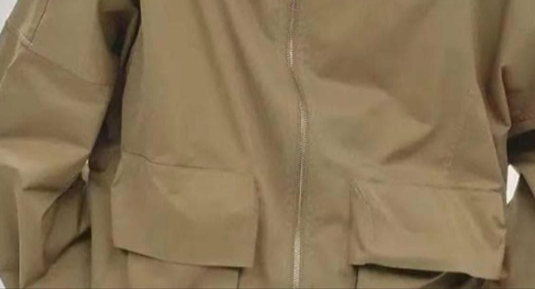 ゆぅ出品になります。