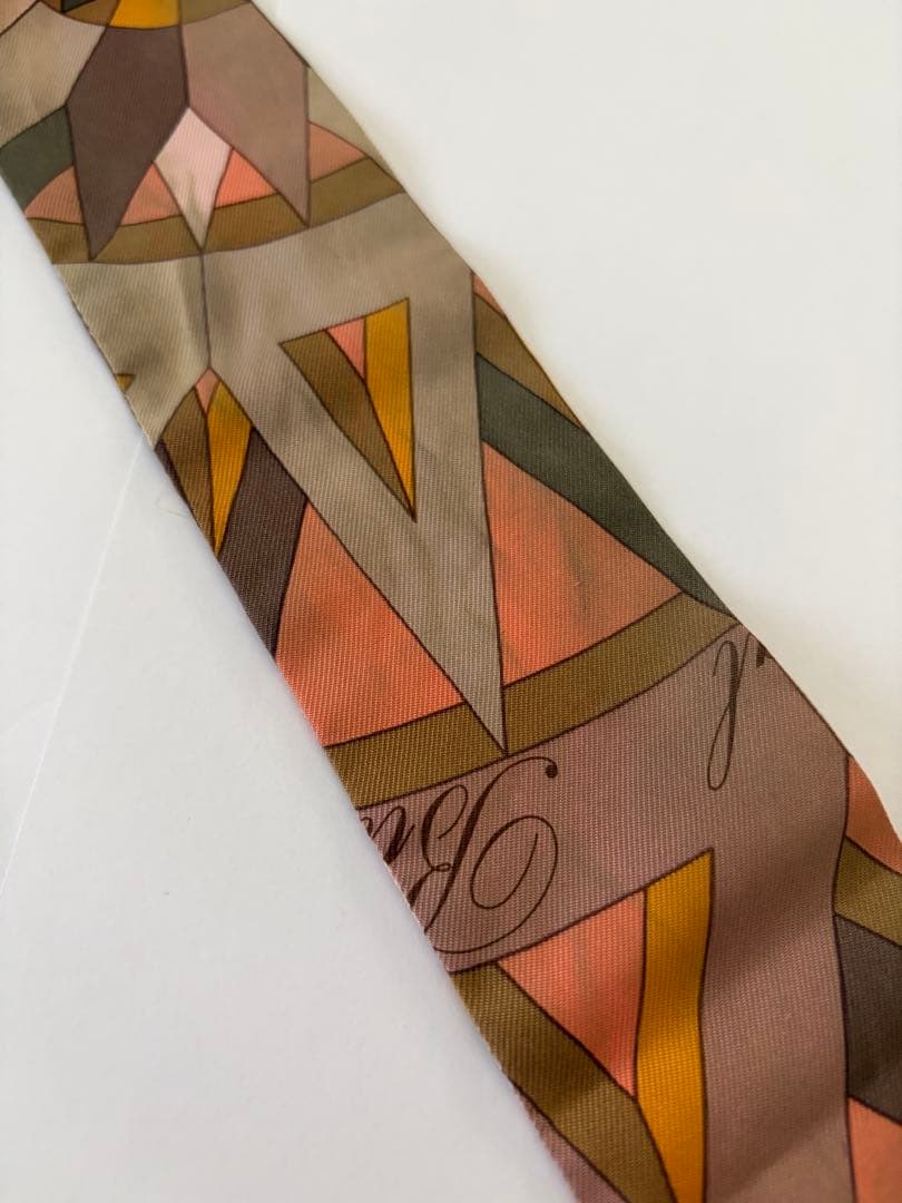 HERMES エルメス　ツイリー　シルクスカーフ