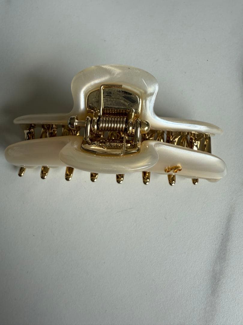 【美品】acca ヘアクリップ