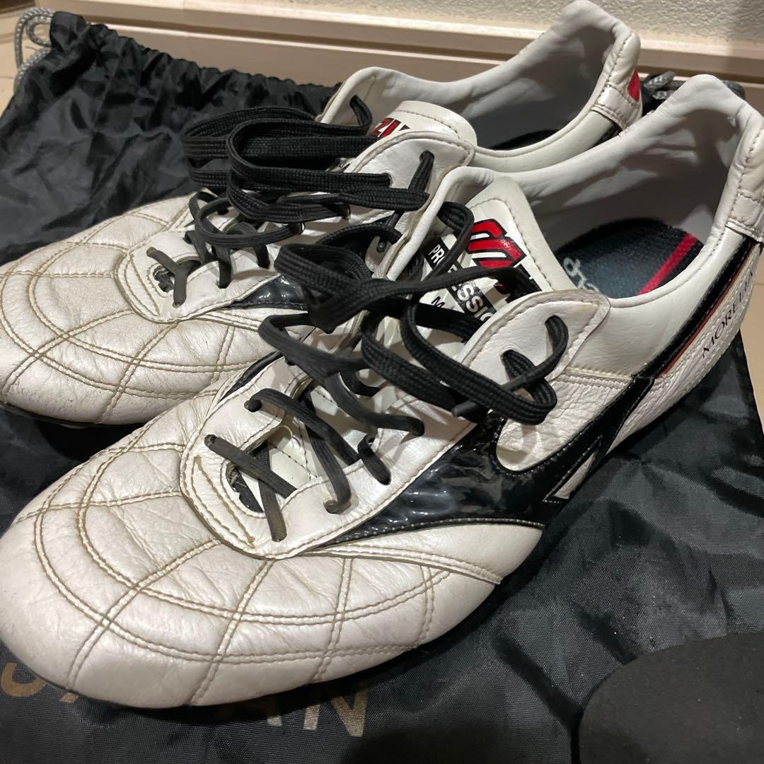 美品　ミズノ　モレリア　白　Mizuno サッカーシューズ 25センチ