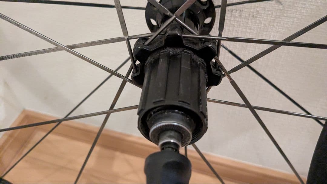 シマノ　WH-RS81 C35 カーボン