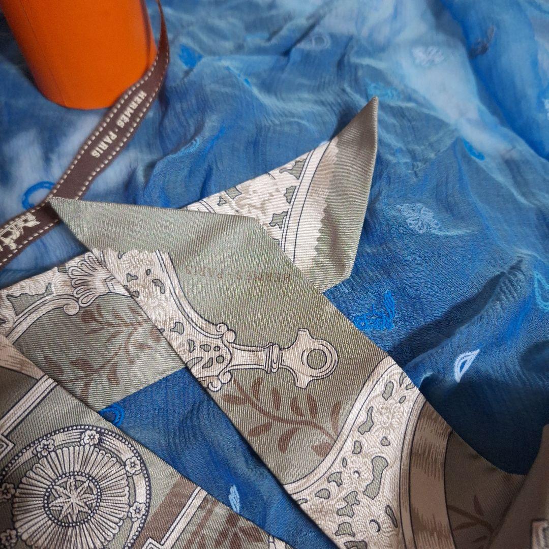 HERMES　ツイリー　シルク100% グレー系