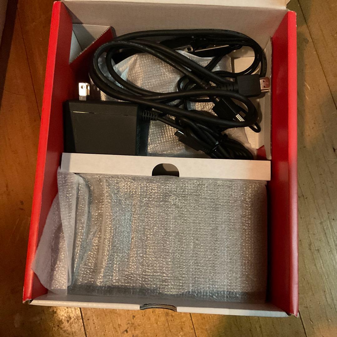 ✨*送様 Nintendo Switch 極美品　動作確認済み
