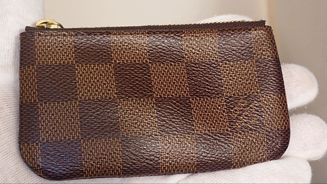 Louis Vuitton ダミエキーケース カラビナ付き