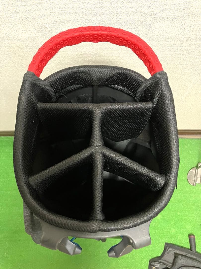 オークリー　スタンド式キャディバッグ