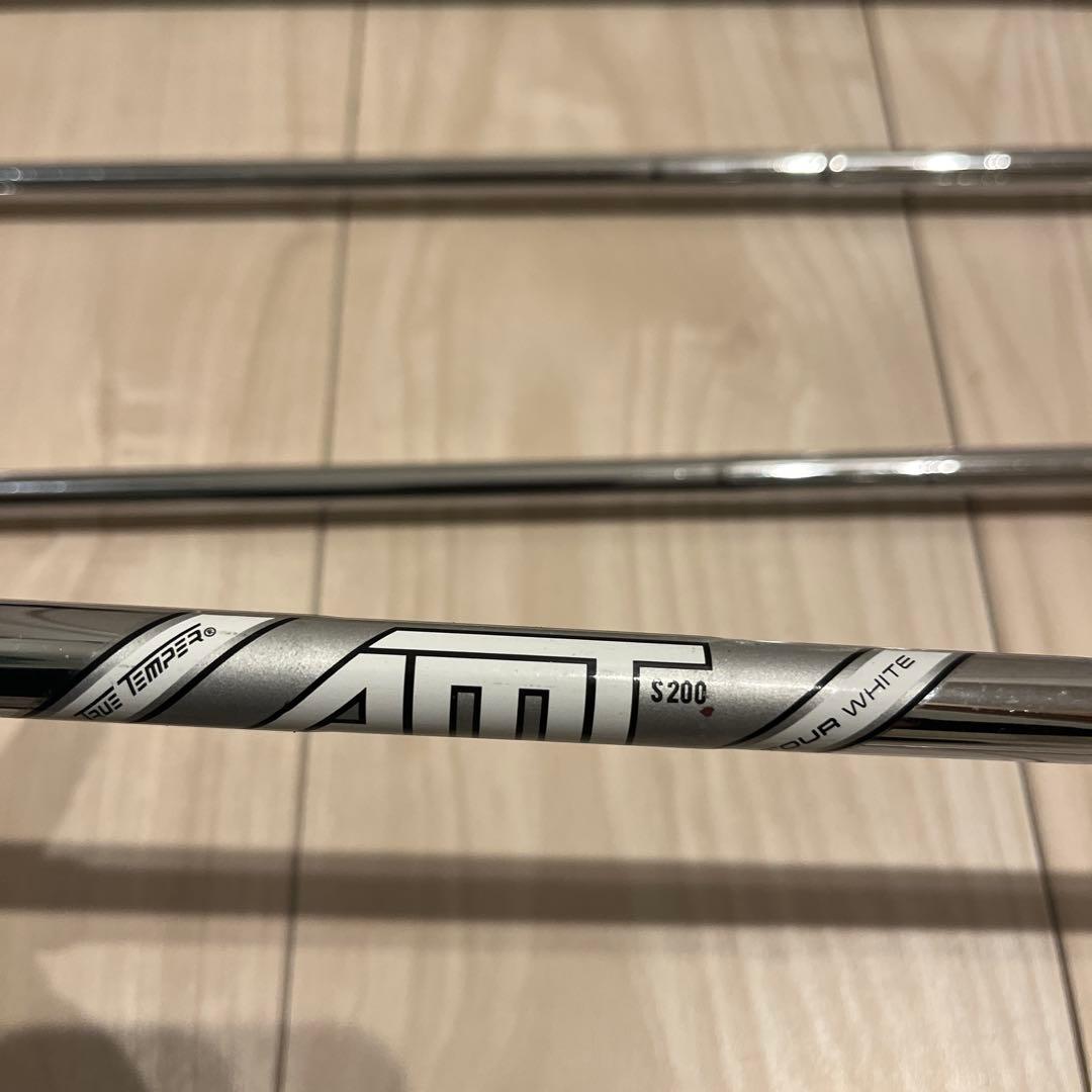 タイトリスト　AP2 ７１８　3番〜ピッチング　8本セット　ヘッドカバー付き