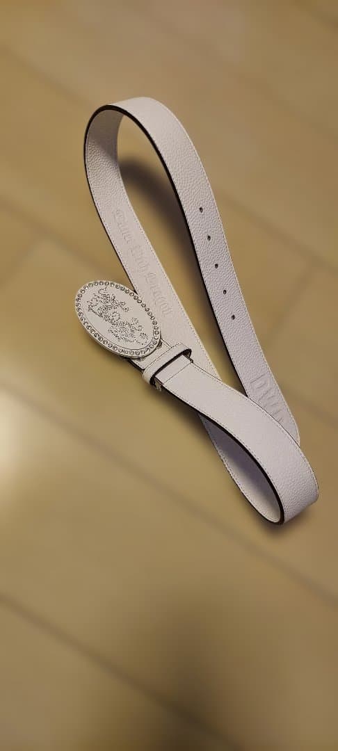 新品　ダンスウィズドラゴン　ホワイトレザーゴルフベルト ストーン付き