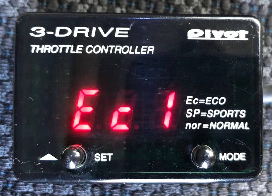 PIVOT 3 drive COMPACT スロットルコントローラー　THR日産