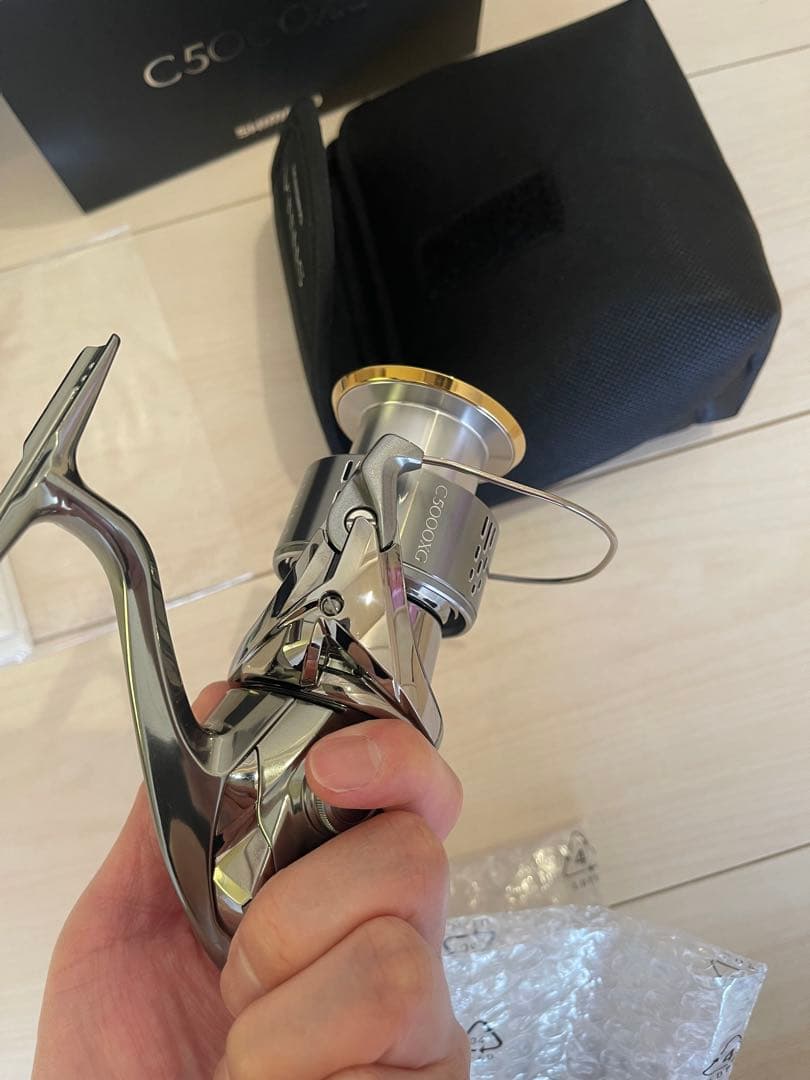 STELLA C5000 xg フィッシングリール 本体と付属品