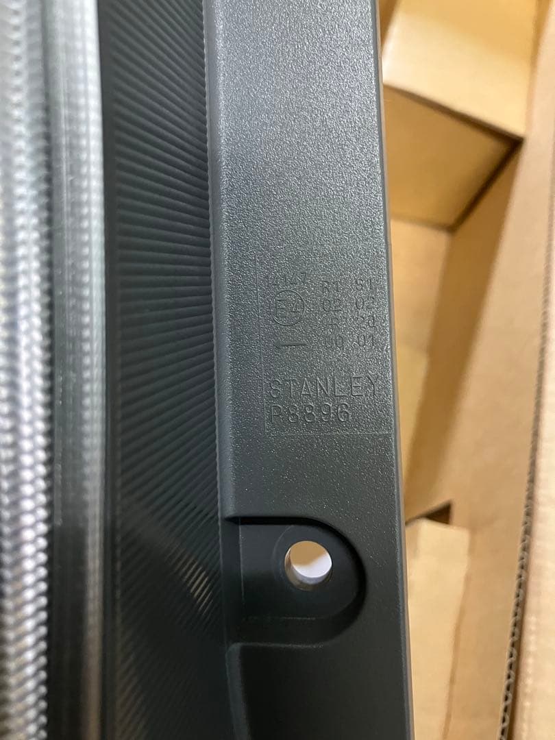RK5ステップワゴンテールランプ クリア/レッド