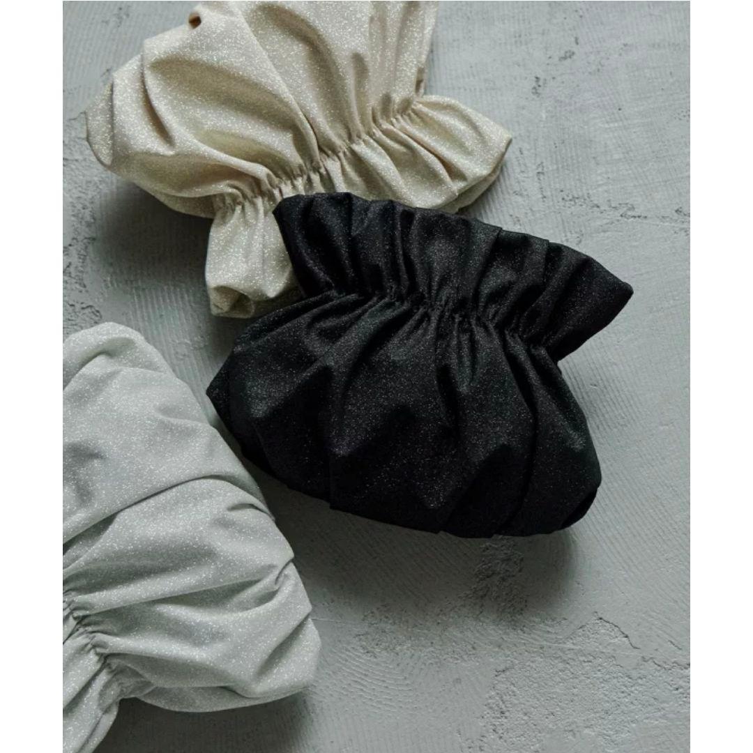 ＊美品＊niana 3way シャイニーシェルクラッチバッグ ブラック×ゴールド