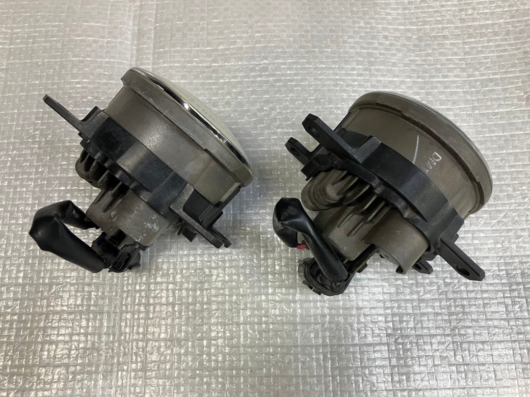 ♦︎ダイハツ★タントカスタムLA600S純正オプション LEDフォグランプ★