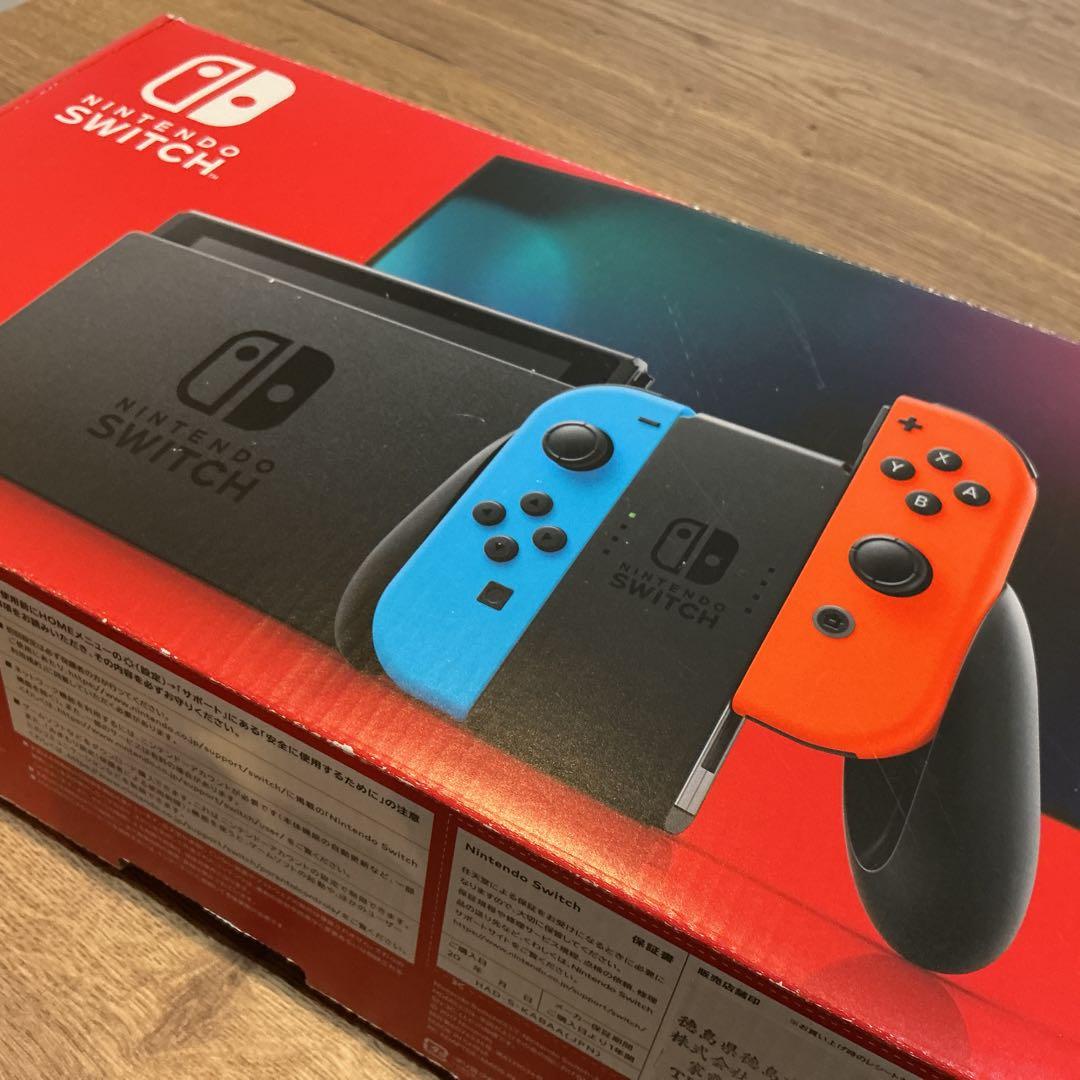 Nintendo Switch本体ジョイコン 動作確認済　保証書，付属品，箱有り