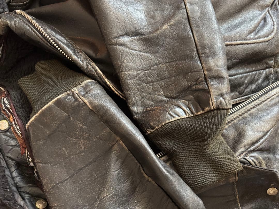 Schott ブラックレザー ボンバージャケット 40