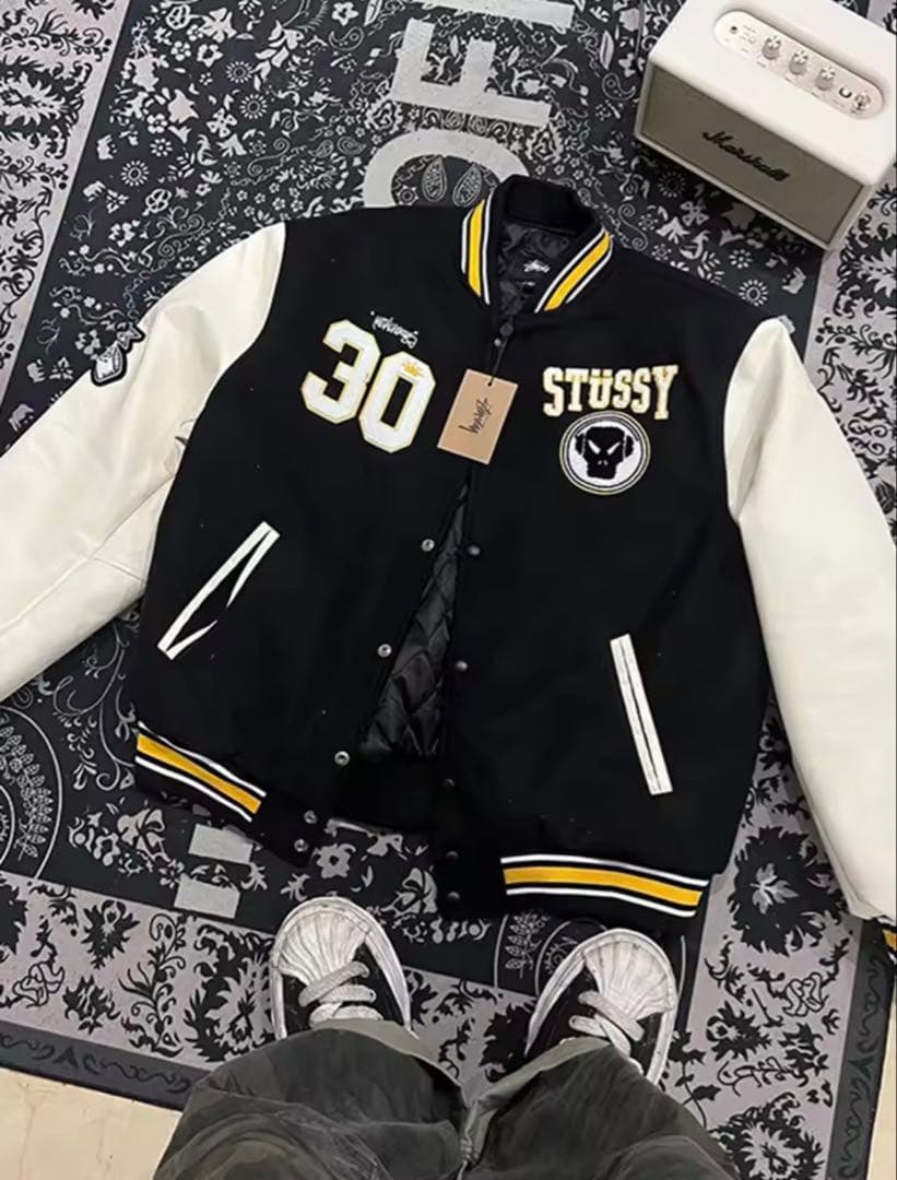 STÜSSY スカルロゴ スタジャン 30サイズ