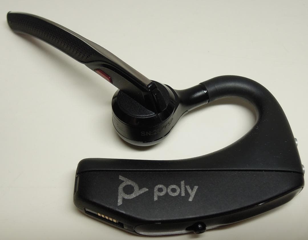 ◆現行モデル◆Poly ロゴ◆Voyager 5200＆充電ケース◆セット◆