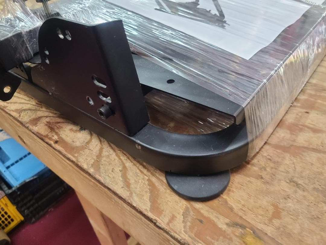 みぽりん -- LOGITECH AP2 レーシングホイールスタンド