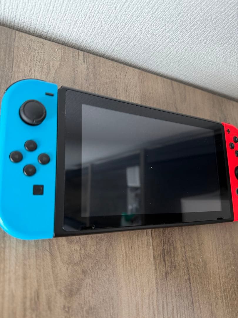 Nintendo switch 本体 ジョイコン2個 周辺機器おまけ