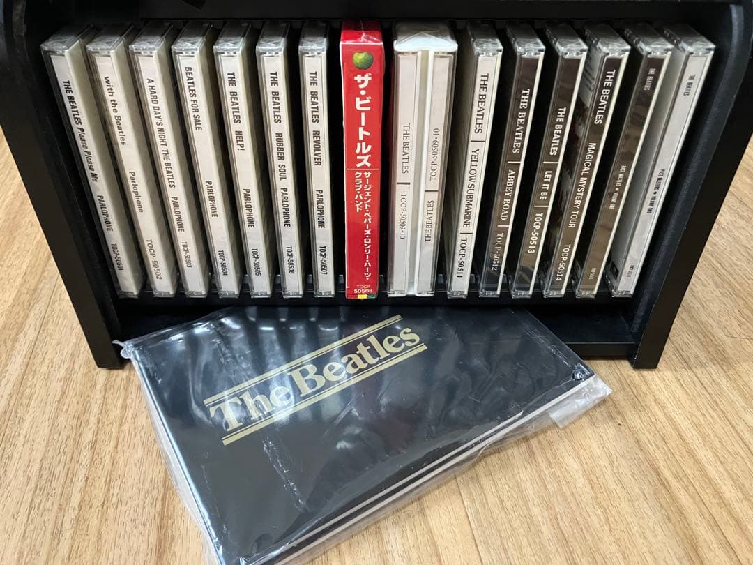 未開封　ビートルズ　蛇腹　ガレージボックスCD 未開封