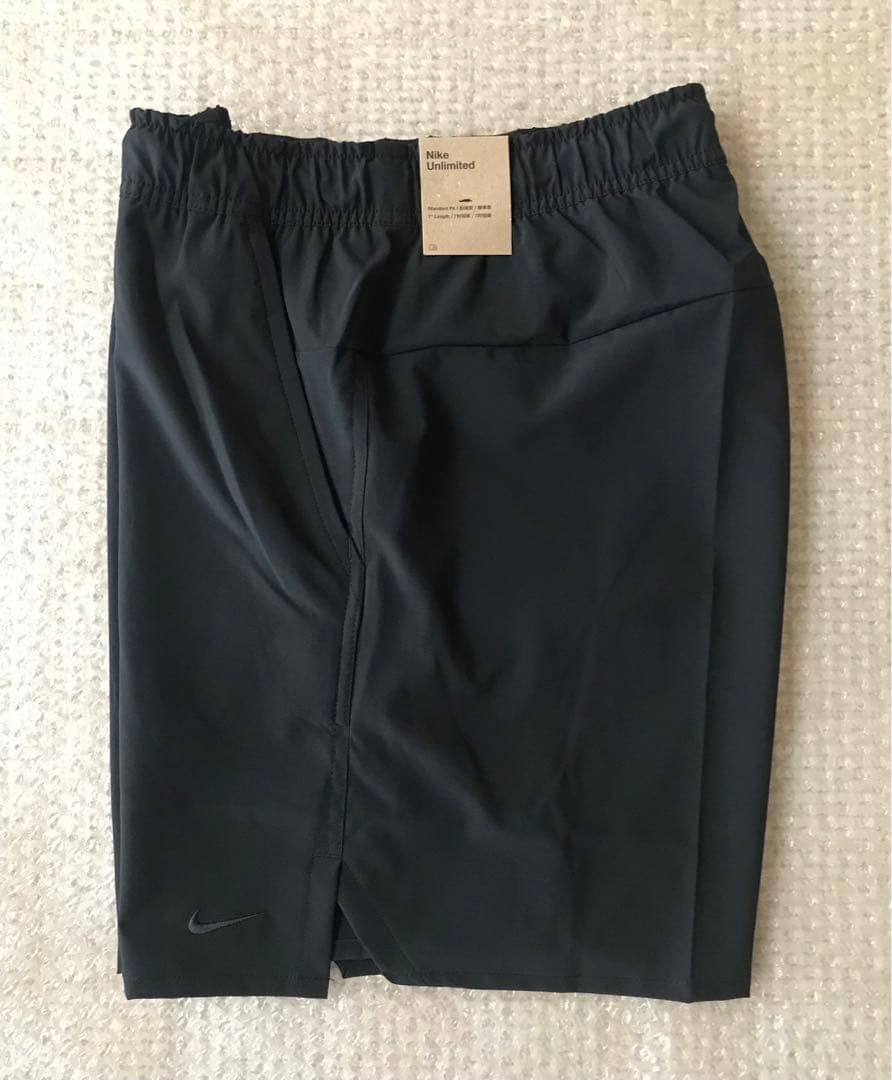 ナイキ NIKE トレーニングパンツ　ランニングパンツ　ショートパンツ