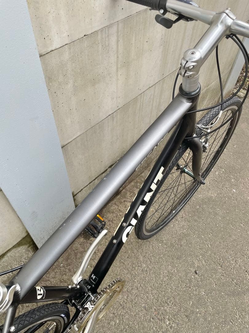 【訳あり美品】GIANT ESCAPE R3 24速　クロスバイク　CT500