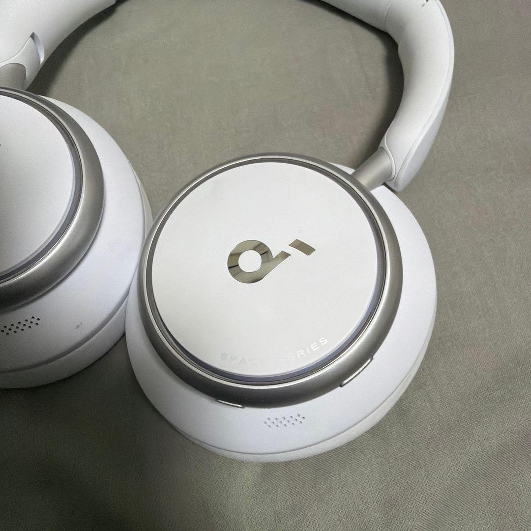 Ankerアンカー　soundcore space Q45 ヘッドホン 白