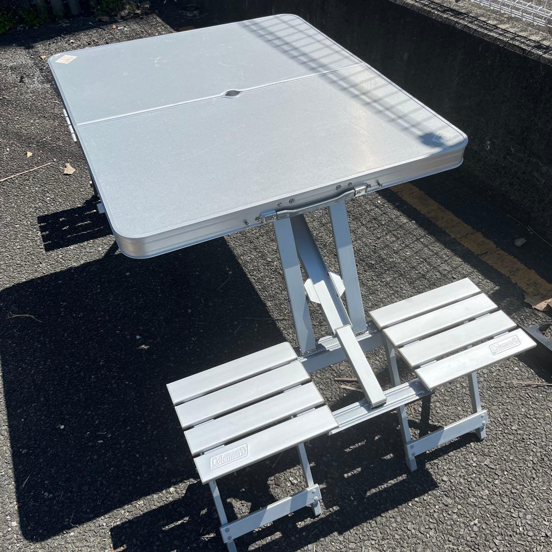 中古Colemanアルミピクニックテーブル