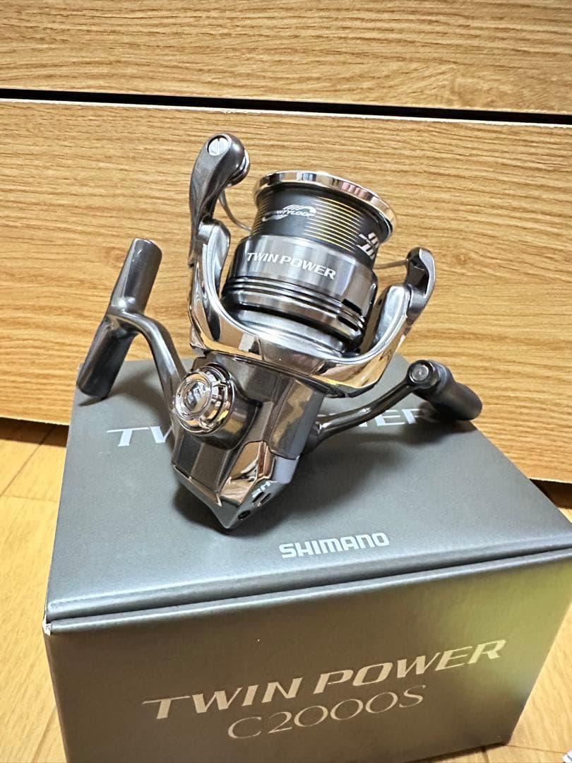 新品 シマノ 24 ツインパワー C2000