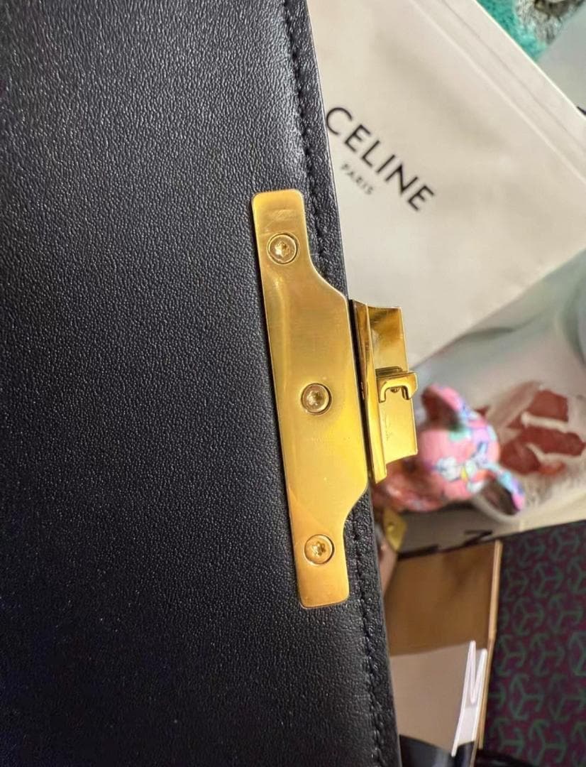 CELINE ブラックショルダーバッグ