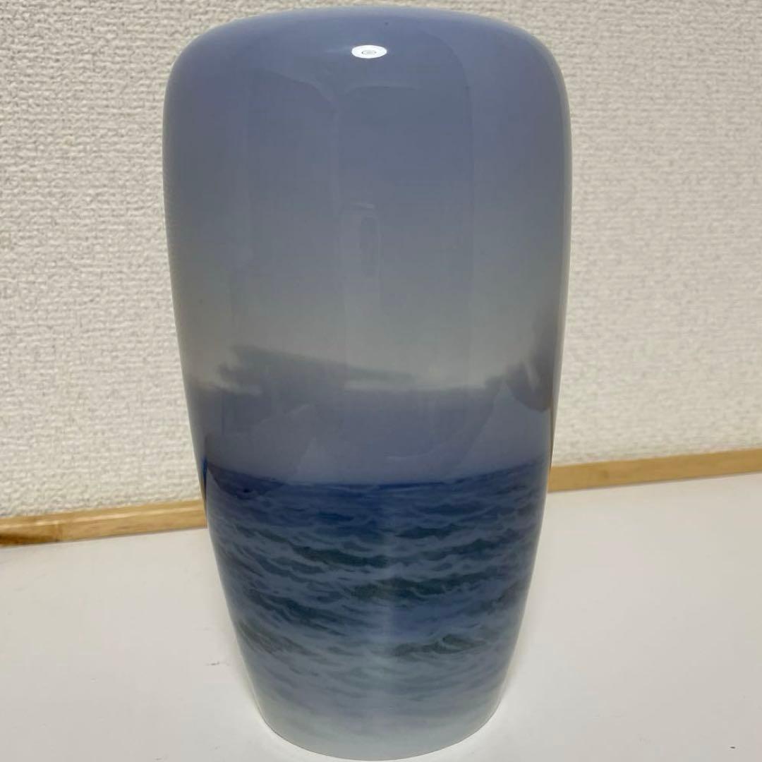 ・花瓶・航走するyacht・陶器製・１９cm・ ・