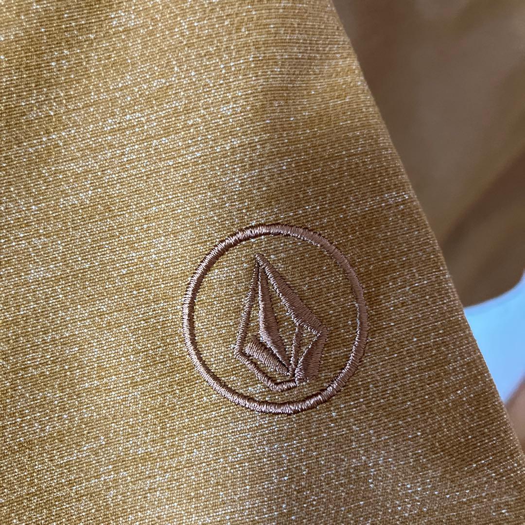 VOLCOM レディース　スノーボードウェア　上下