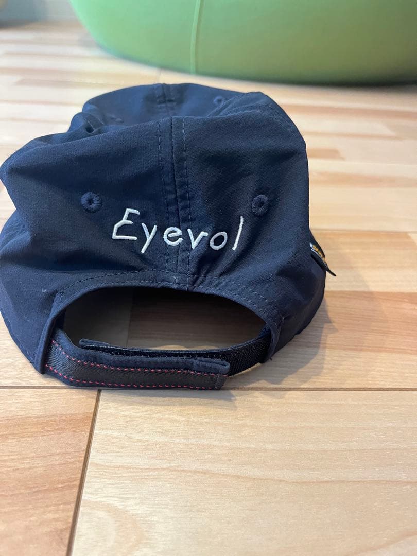 BRIEFING×Eyevol 紺　ゴルフキャップ